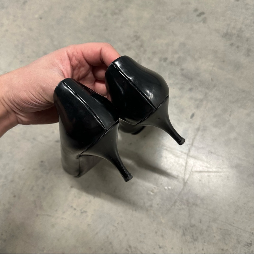 Salvatore Ferragamo Vara Bow Pump Black 11B - Picture 10 of 13